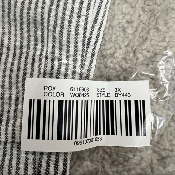 NWT! J. Crew Black & White Striped Linen-Blend Drawstring Shorts. Size 3X. - Picture 8 of 10